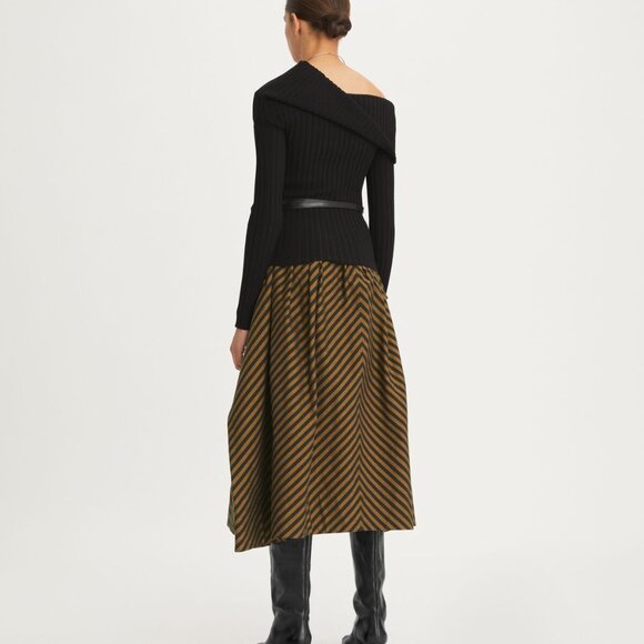 NWT Tory Burch black off-the-shoulder sweater. Size Large - Picture 3 of 10